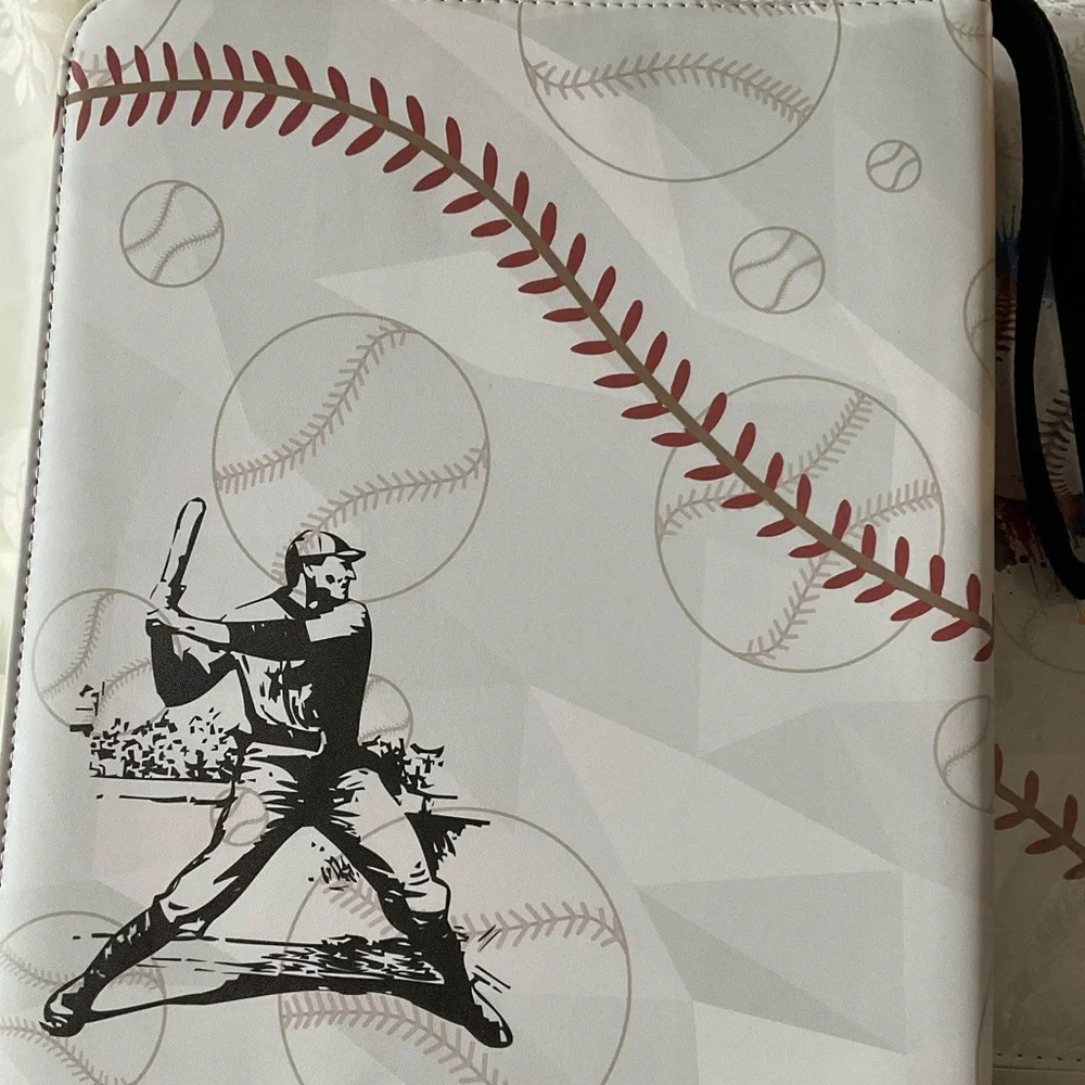 Baseball Themed Trading Card Binder.450 Card Slots Zip Around/Handle 10.5 X 13”